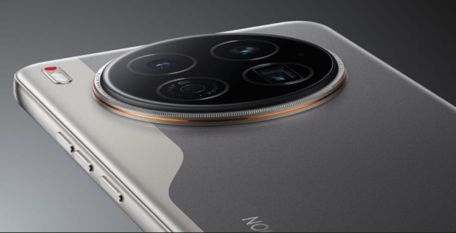 Tecno Camon 40 Premier